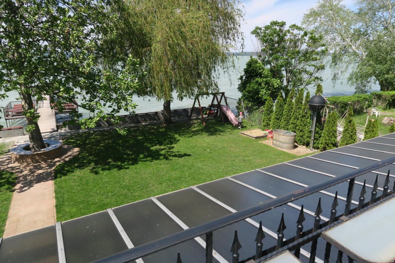 Granit Villa Balatonszarszo Buitenkant foto