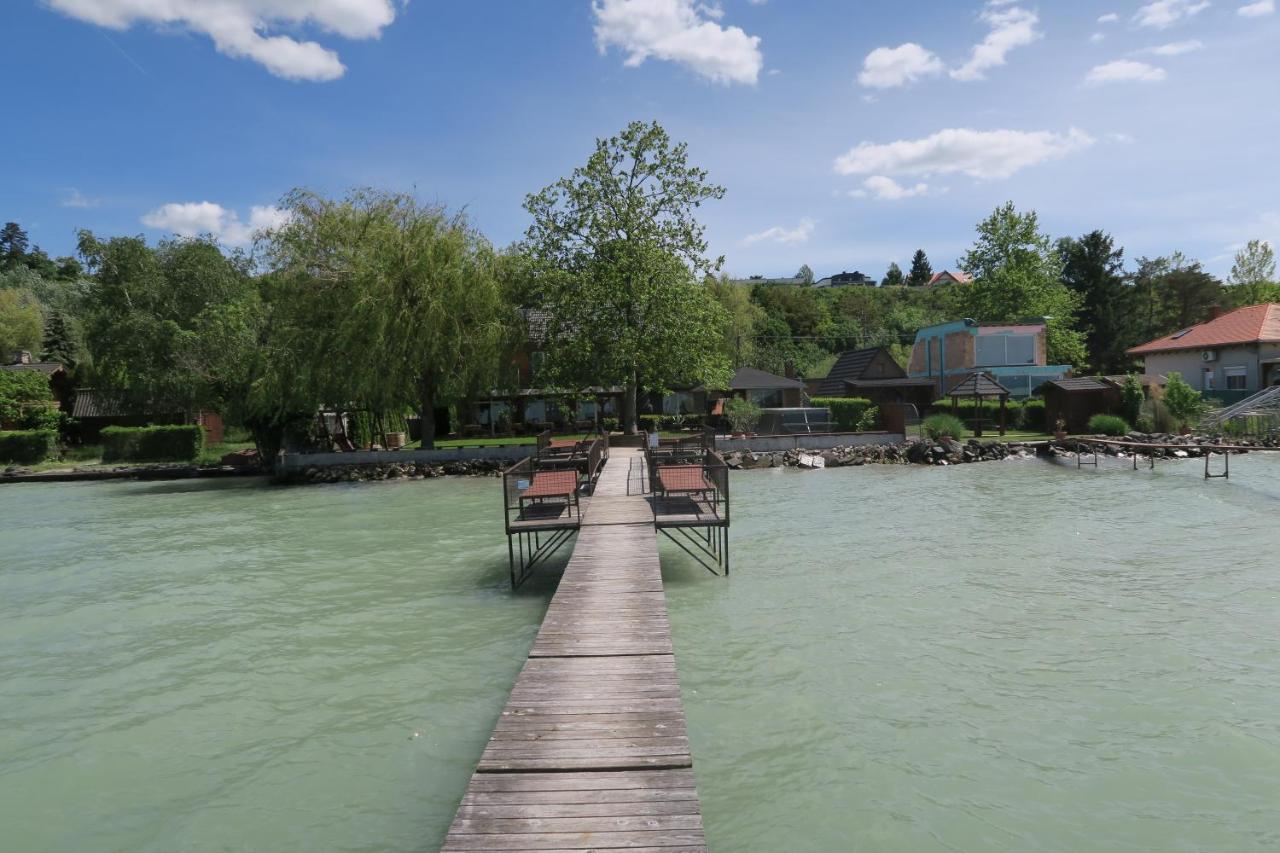 Granit Villa Balatonszarszo Buitenkant foto